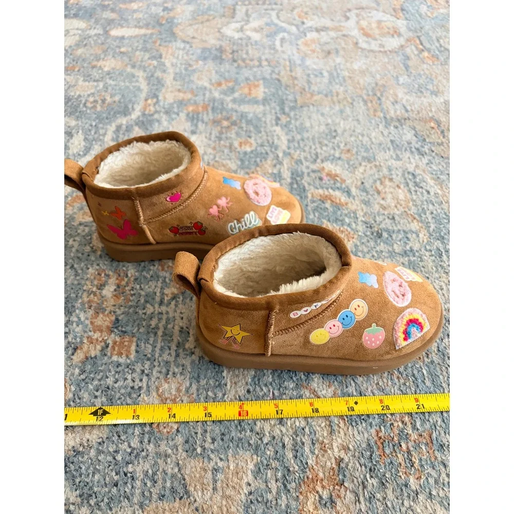 Steve Madden Rizz Girls' Platform Brown Suede Slipper Boots Decorative Patches 9